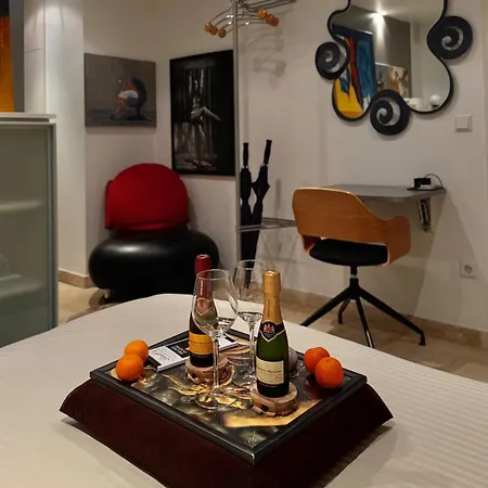 Historic Town Luxe And Epic View 4* Luxemburg