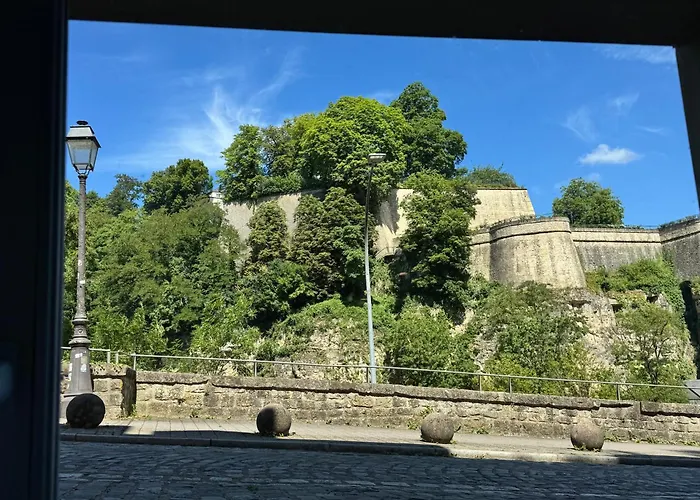 Historic Town Luxe And Epic View