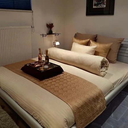 Historic Town Luxe And Epic View